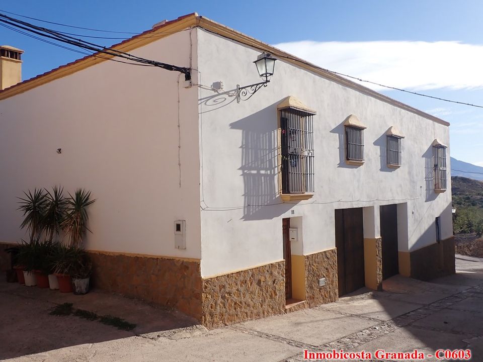 Landsbyhus i Turon, Granada - bilde 1